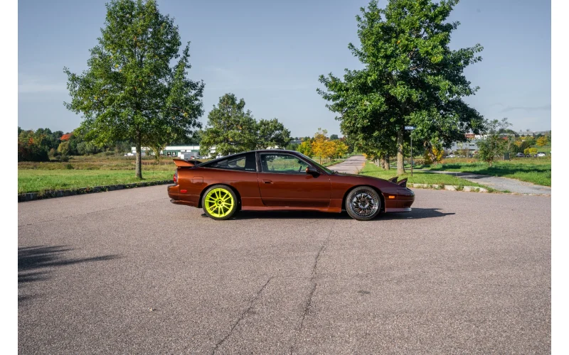 Nissan 240SX & Silvia S13 Super Low Four-Corner Air Suspension